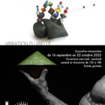 Affiche de l'exposition personnelle Vibration plurielle - Moulin de la filature du Blanc Du 16 septembre au 22 octobre 2023 - Mairie du Blanc - Indre - Exposition personnelle - Créations sculptures céramique de l'artiste Florence Lemiegre - Art contemporain - Sculptures céramique contemporaines - Artiste femme - Solo show