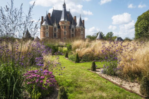 Château de Martainville, Seine-Maritime, Le jardin retrouvé, Musée des Traditions et Arts Normands, Normandie, Exposition le Beau Geste, Florence Lemiegre artiste invitée