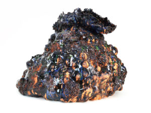 Sculpture céramique, Noli me tangere Pistils Big Mama deep blues Kathryn Sullivan, création de Florence Lemiegre, protection des océans, biodiversité, fonds marins, vibration, un langage des mers, vibrations, oscillation, mouvements, protection des mers, faience rouge de Normandie, protection des océans, biodiversité, océans en danger, fonds marins, vibrations, respiration, langue des fonds marins, chant des sirènes, création de Florence Lemiegre